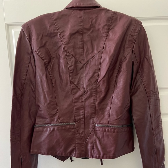 BlankNYC. Nordstrom. Nice Jacket. Lined. Sporty & perfect for Christmas. - Picture 2 of 5